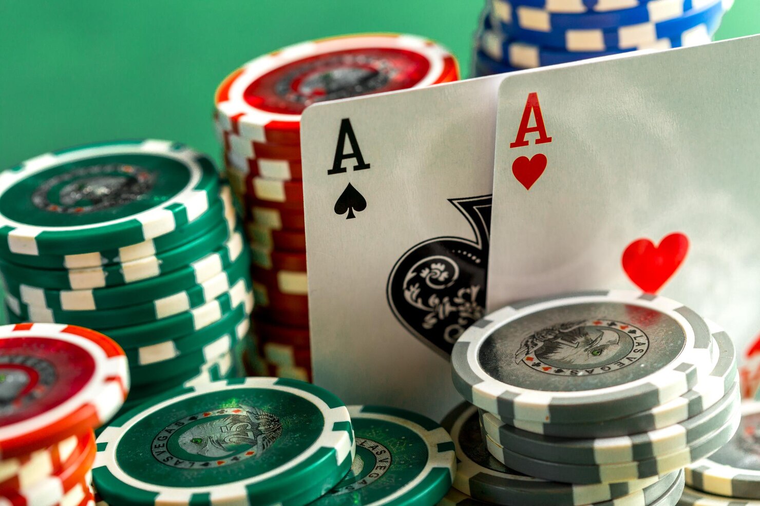 Poker Player Psychology: An Insight into the Professional Gambling Mindset